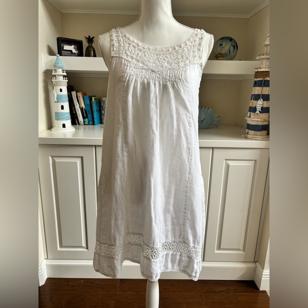 Women's White Lace-Trim Sleeveless Dress